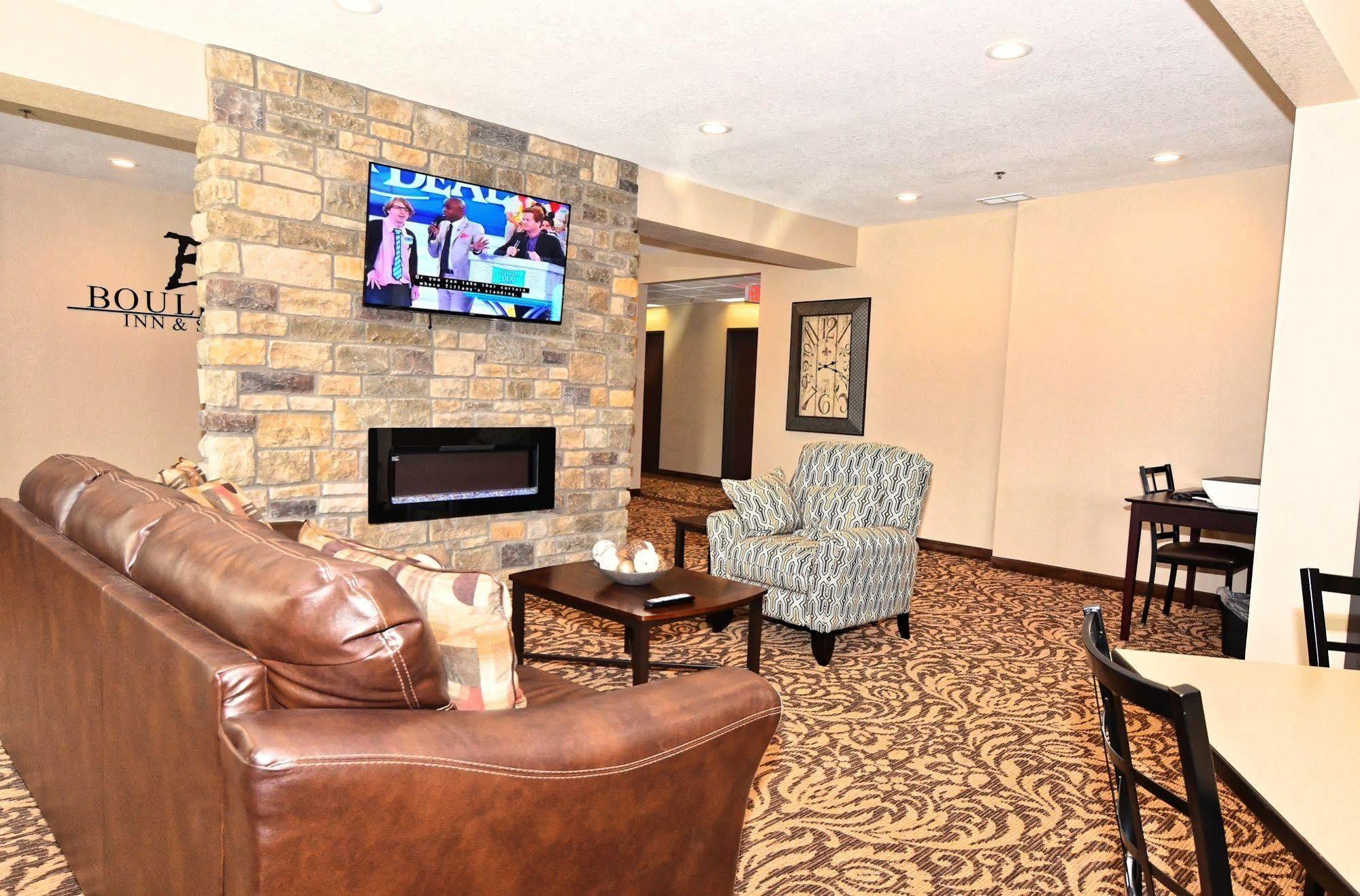 Cobblestone Inn & Suites - Clarion Eksteriør billede