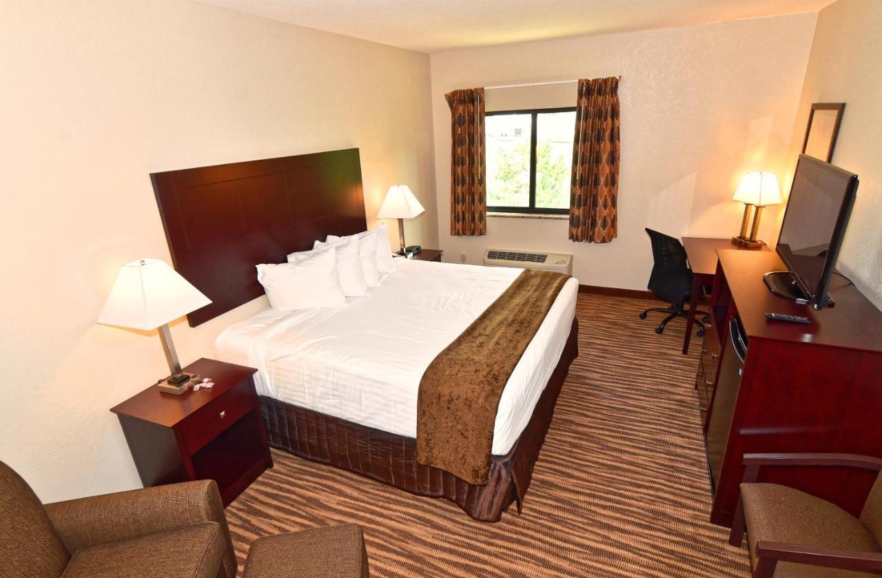 Cobblestone Inn & Suites - Clarion Eksteriør billede