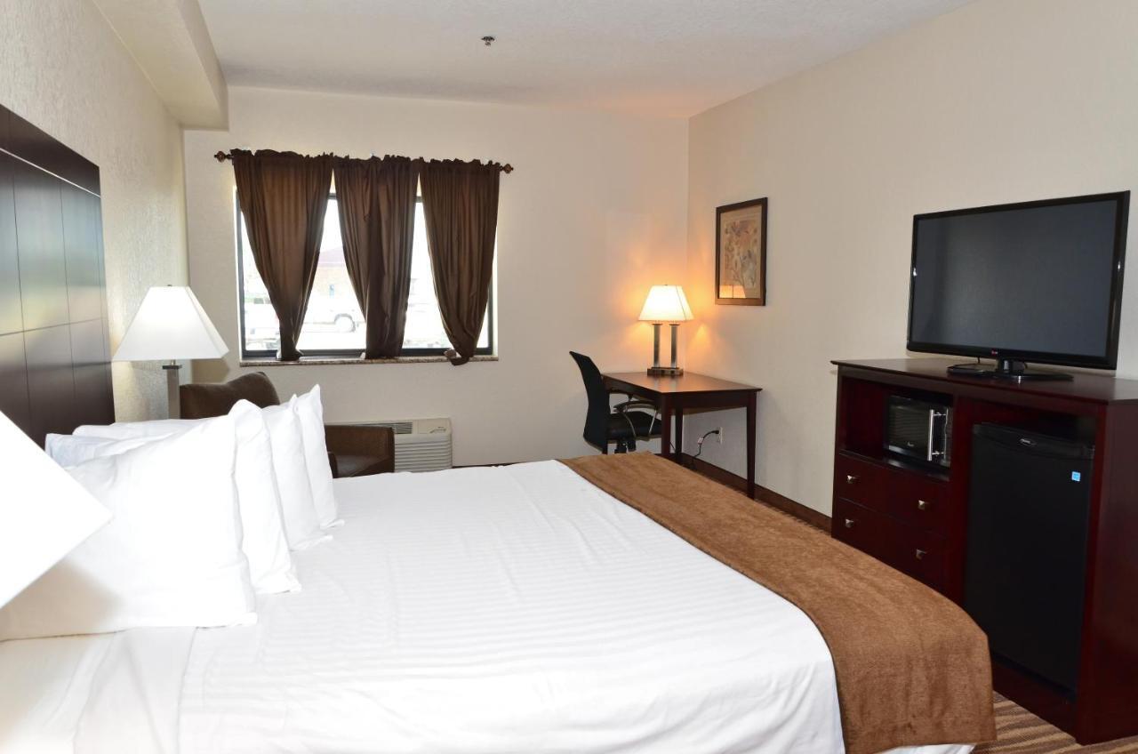 Cobblestone Inn & Suites - Clarion Eksteriør billede