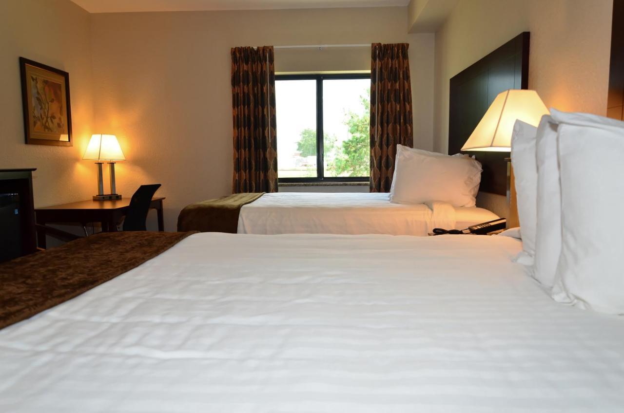 Cobblestone Inn & Suites - Clarion Eksteriør billede